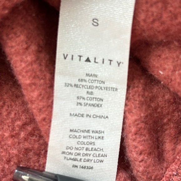 Vitality Rosewood Red Cozy Crew Crop Top Sweatshirt Size Small - Picture 6 of 11